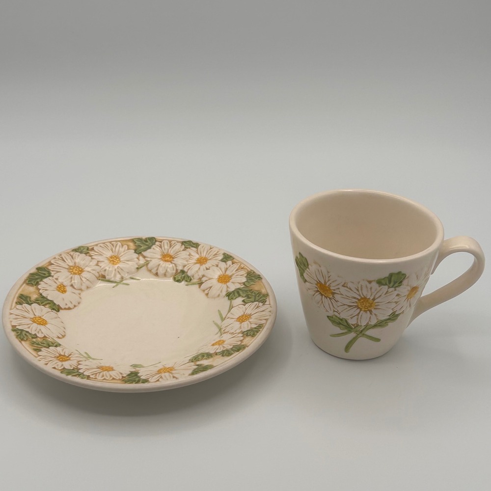 Metlox Poppytrail Daisy Tea Cup Saucer Set Cream Cottagecore Floral Vintage - Picture 4 of 10